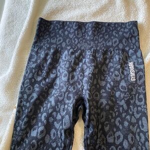 Black cheetah print gymshark leggins